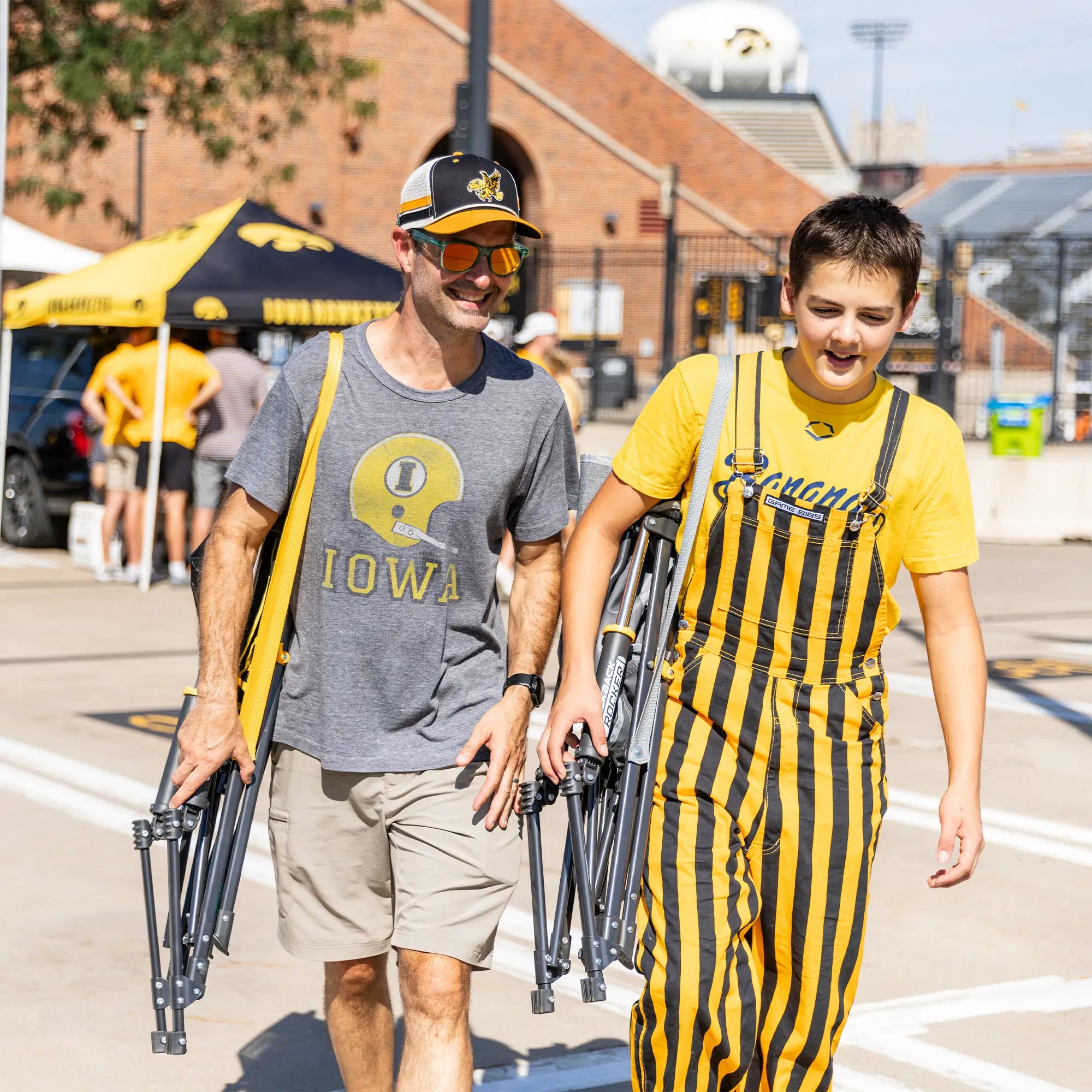 Luxury Camp College Comfort Pro Rocker - Iowa Hawkeyes - Choice 249 - Freestyle Rocker Portable Outdoor Folding Chair Detail