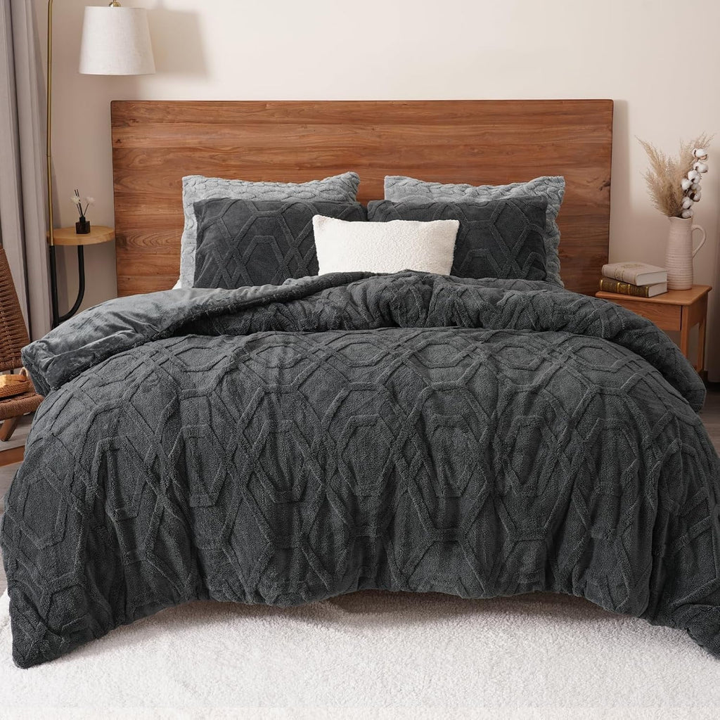 Hypoallergenic Cloud Warm Sherpa Fleece Queen Comforter Set, 3D Tufted Fluffy Dark Grey Bedding for Winter, Soft 3 Pieces Shaggy Bed Set, ... - Luxurious Quilted Duvet Cover Set - Default Title