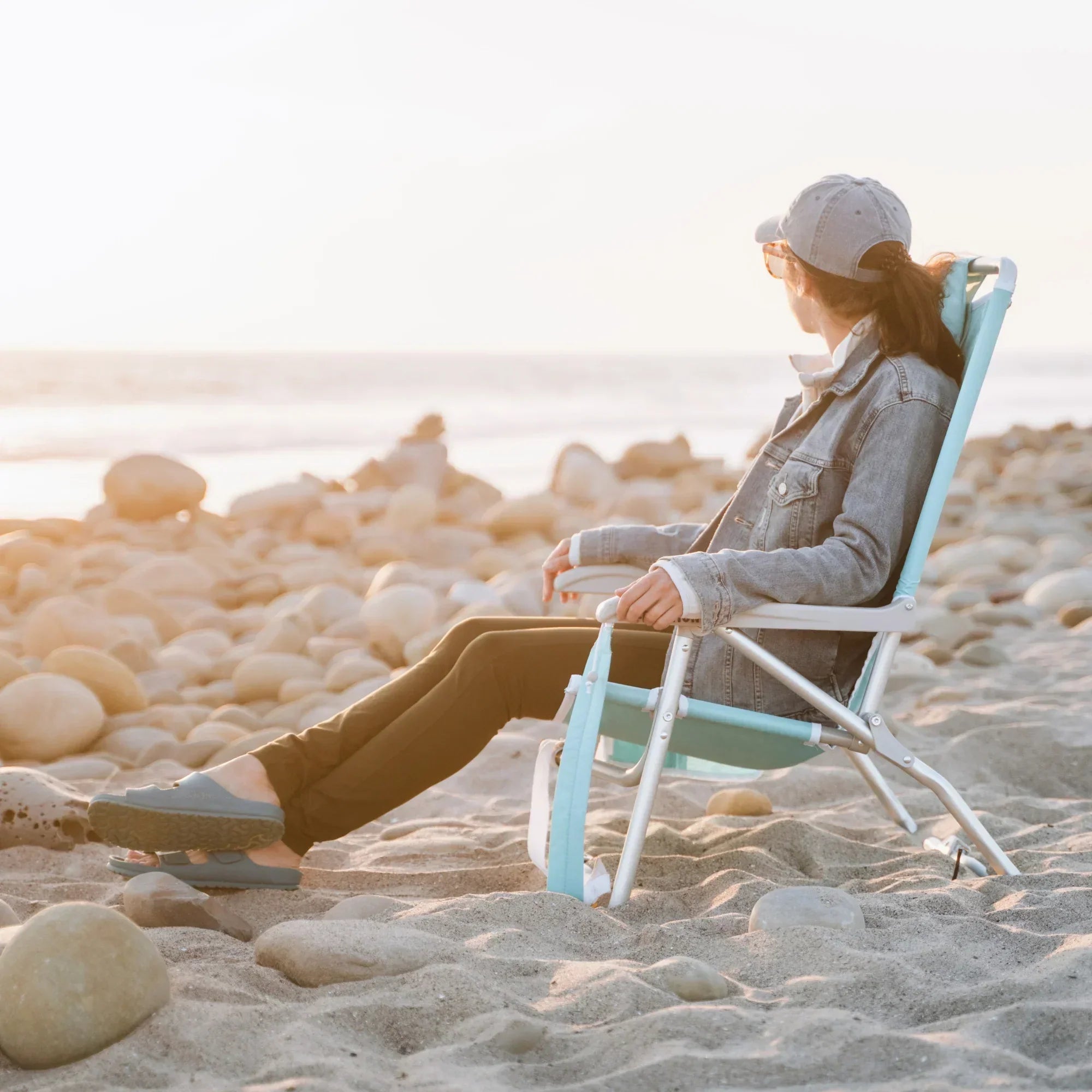 Low-Profile Bi-Fold Beach Chair - Choice 601 - Rust-Resistant Aluminum Sand-Friendly Lounge Chair Detail