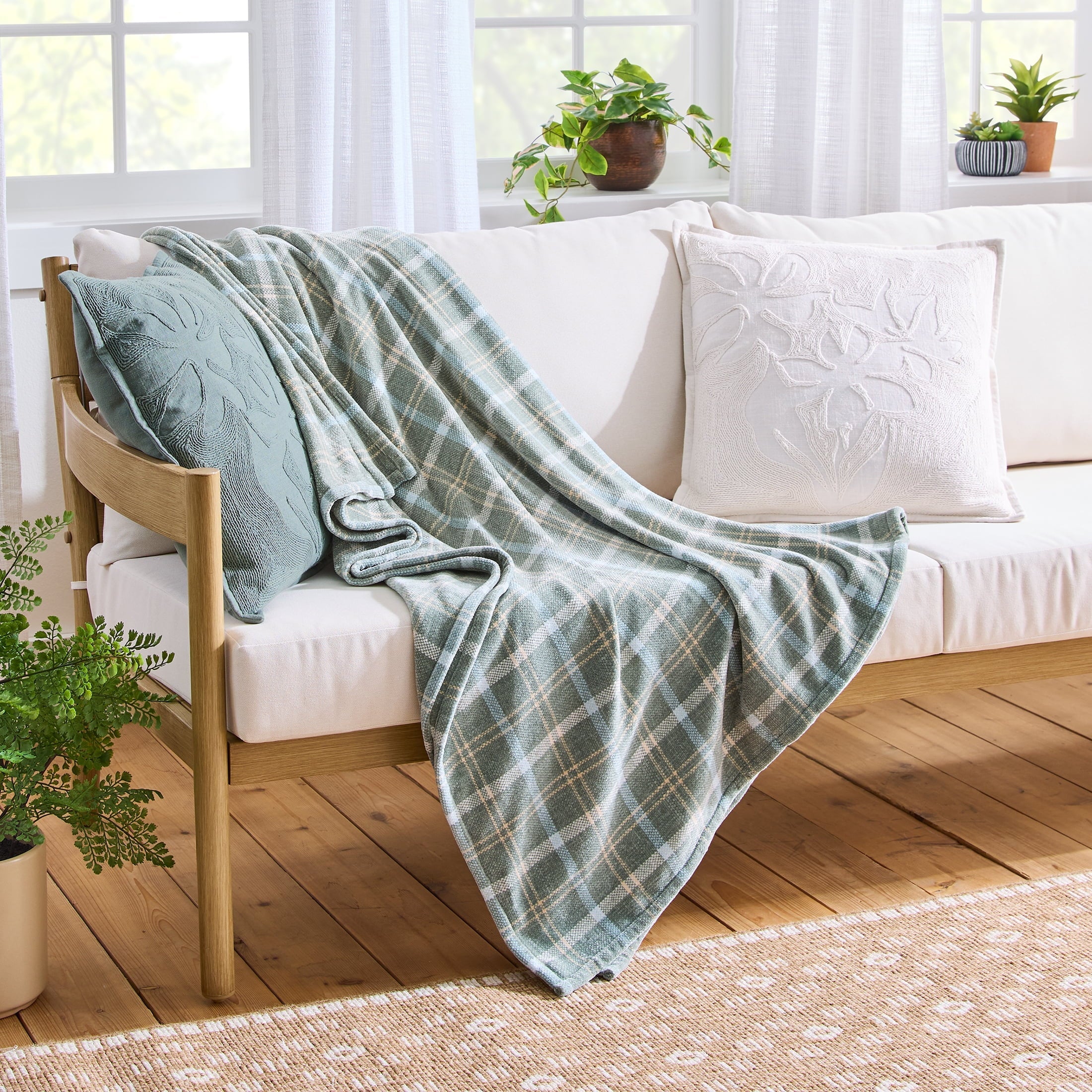 Decorative Knitted Woven Chenille Plaid Throw Blanket, Green River , 50x72 Inches - Luxury Knitted Decorative Throw Blanket with Fringes - Default Title