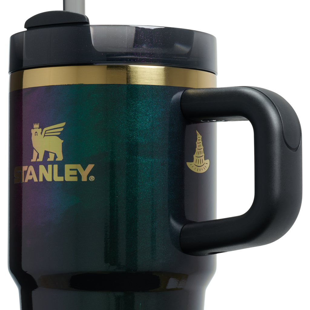 Car-Cup Friendly The Wicked for Good Quencher H2.0 Flowstate Tumbler D247R - 40oz Large Capacity Car-Cup Friendly Quencher Detail