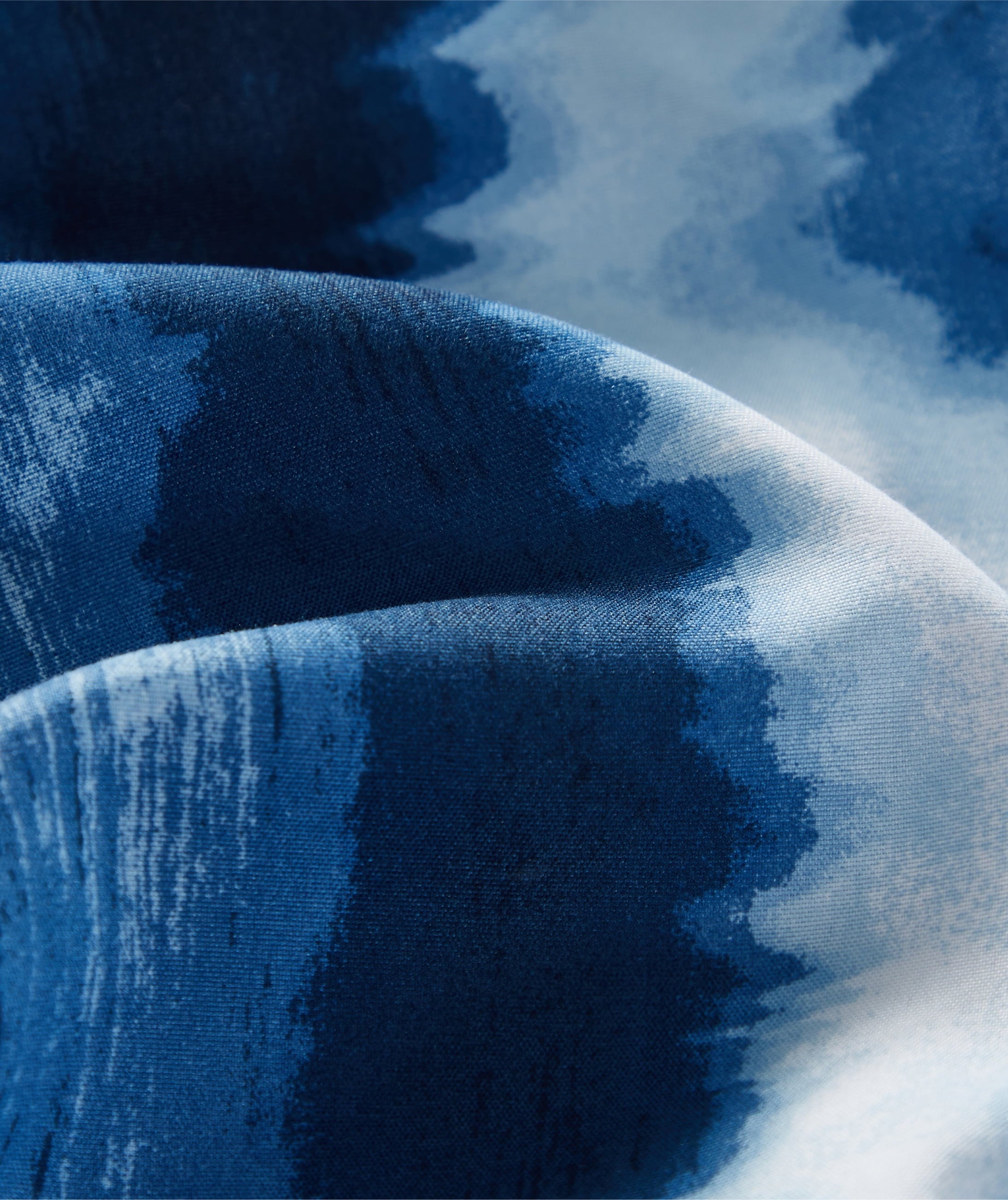 All-Season Tie Dye Navy 3 Piece Comforter Set, Full - All-Season Down Alternative Comforter Insert Detail