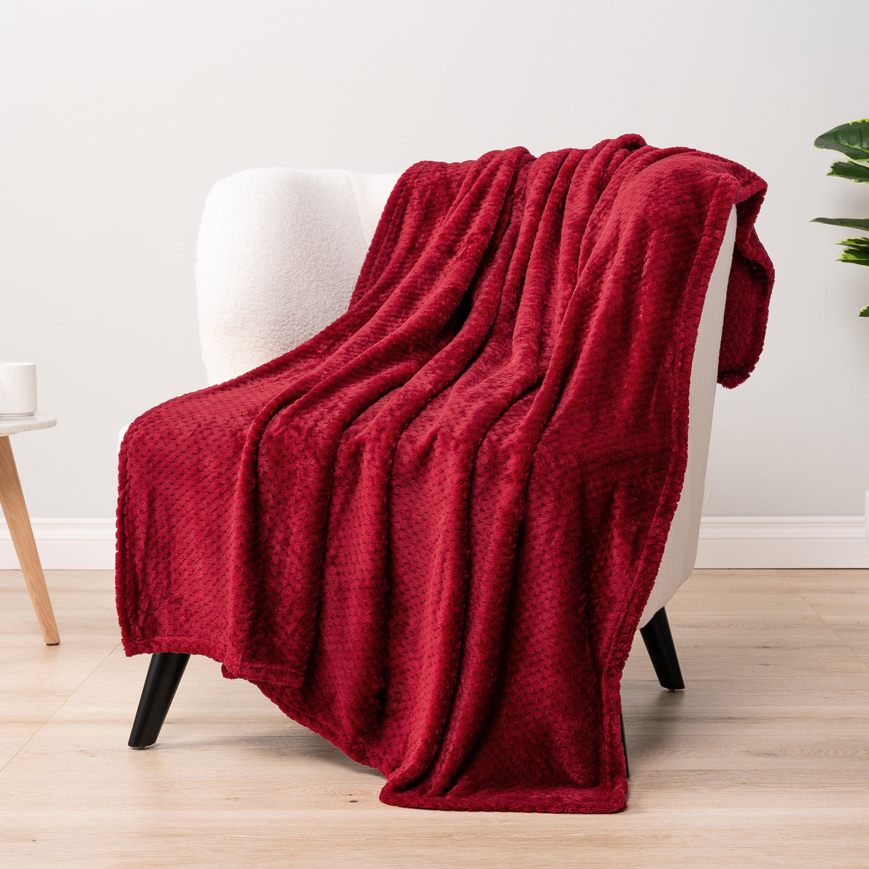 Reversible Sherpa Maroon Red Throw Blanket for Couch, Twin Bed, Soft Fleece Throws for Sofa Chair, Fuzzy Waffle Textured Blanket, Cozy ... - Luxury Knitted Decorative Throw Blanket with Fringes Detail