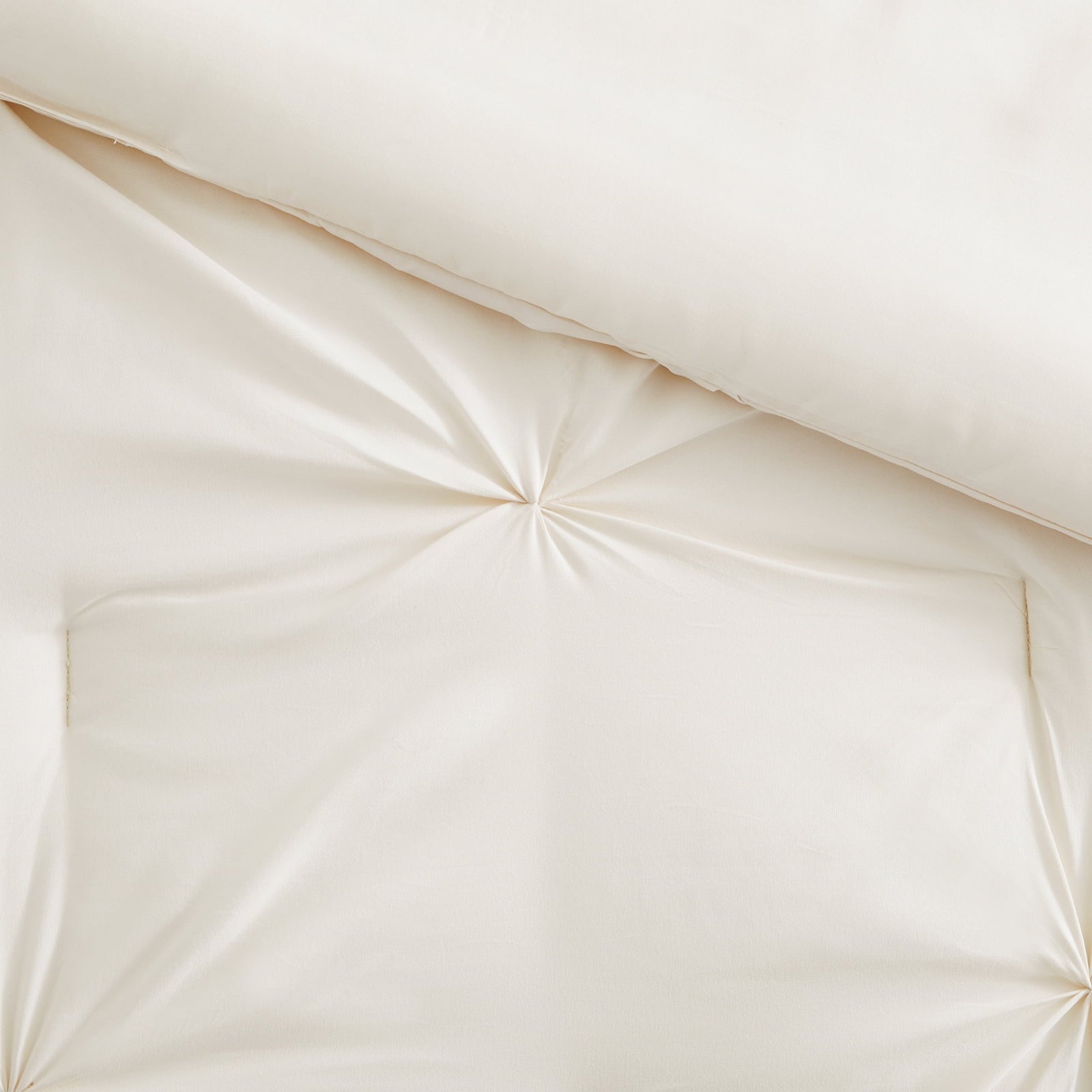 Hypoallergenic Cloud Comforter Set, 3-Piece, Queen, Pleated Wrinkle-Resistant Microfiber Bedding, Ivory, All-Season - All-Season Down Alternative Comforter Insert Detail