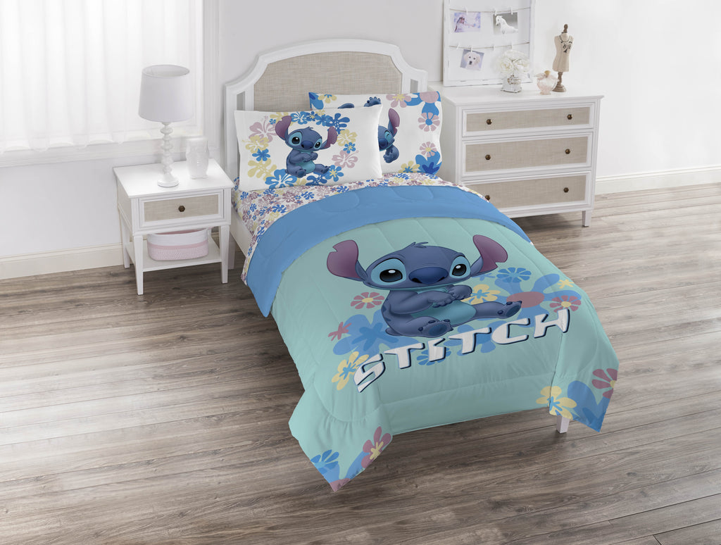 Heavyweight Warmth Lilo and Stitch Sweet Stitch 5 Piece Twin Size Kids Comforter Set with Sham - Super Soft Bed Set for Kids - Luxurious Quilted Duvet Cover Set Detail