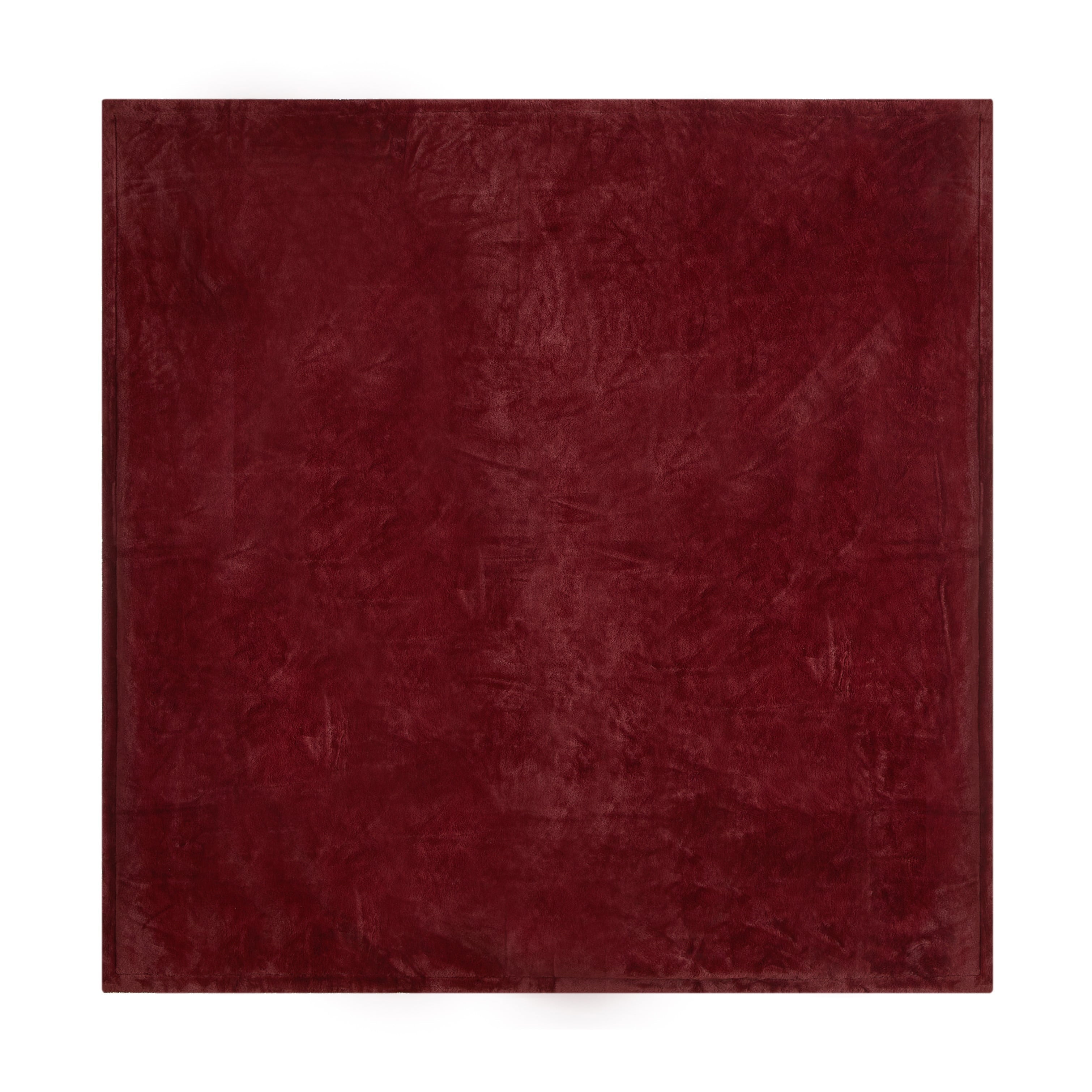 Lightweight Warm Cozy Faux Fur Super Soft luxury Blanket, Full/Queen, Luscious Merlot - Cozy Fleece Throw Blanket for Couch & Bed Detail