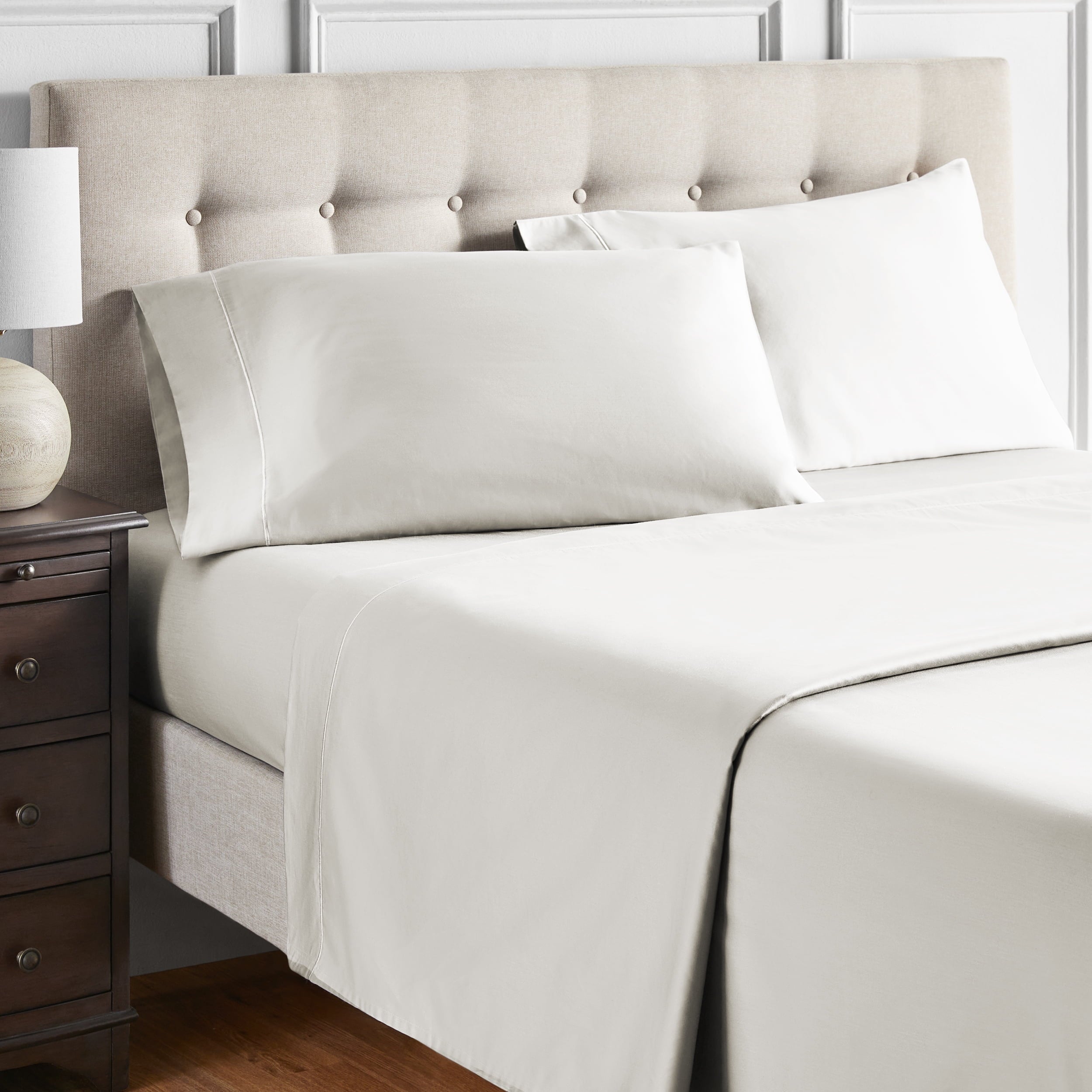 Ultra-Soft 4-Piece 600 Thread Count White Egyptian Cotton Adult Bed Sheet Set, King - Deep Pocket - Luxury Bed Sheet Set with Deep Pockets Detail