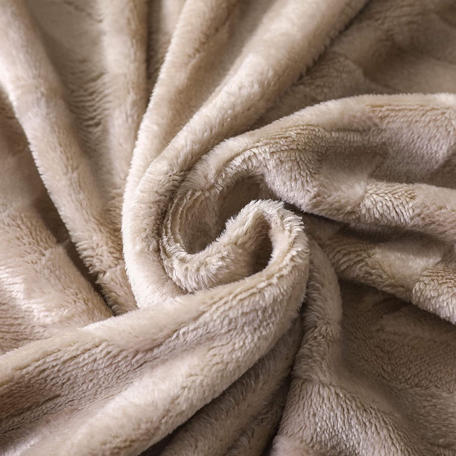 Cozy Fleece Soft Flannel Fleece Lightweight 50"x60" Throw Blanket, Brushed Chevron Design Fluffy Plush Cozy Blanket for All Seaso... - Lightweight Plush Warm Blanket for All Seasons Detail