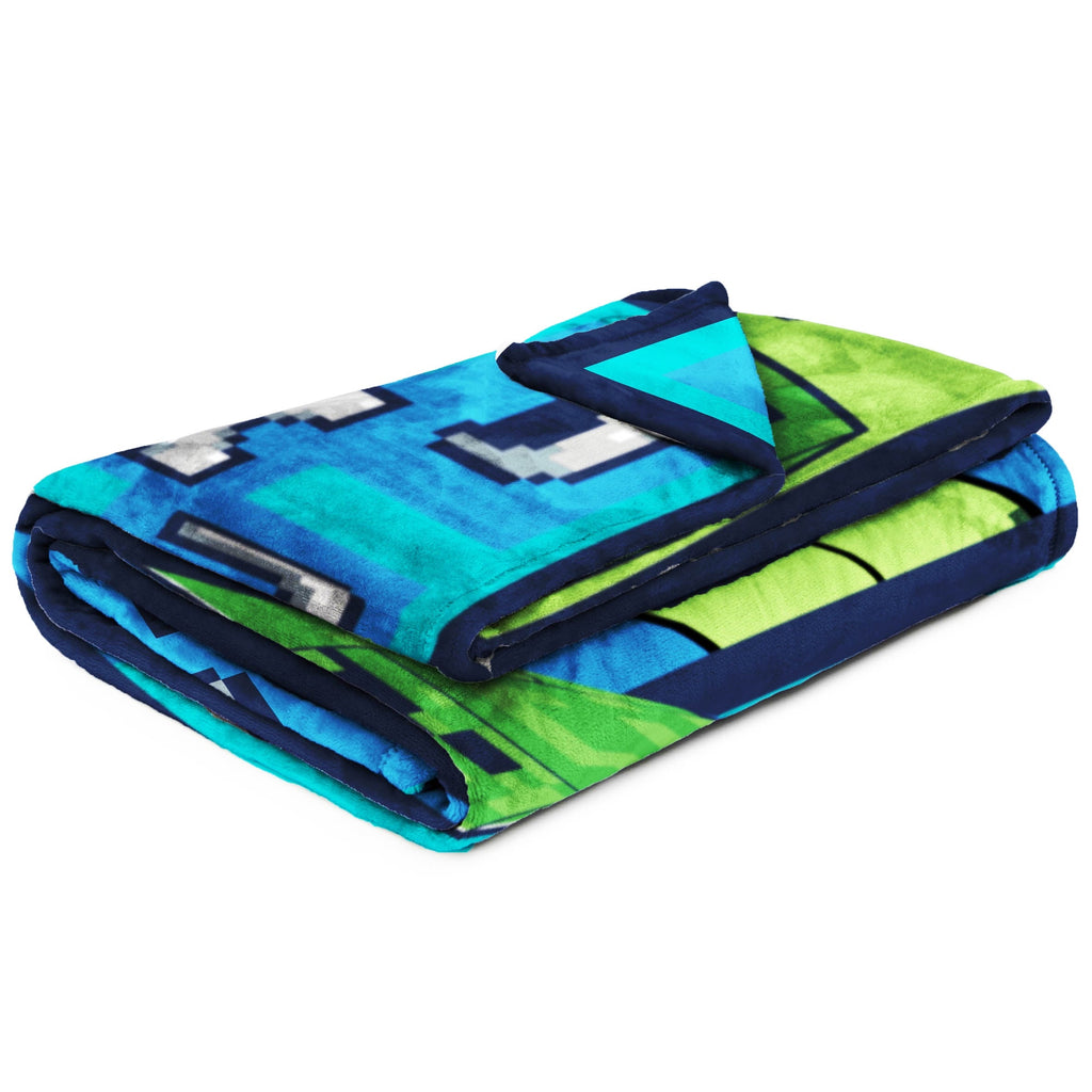 Decorative Knitted Minecraft Kids Twin/Full Blanket, 62 x 90, Microfiber, Green and Blue - Super Soft Reversible Sherpa Flannel Blanket Detail