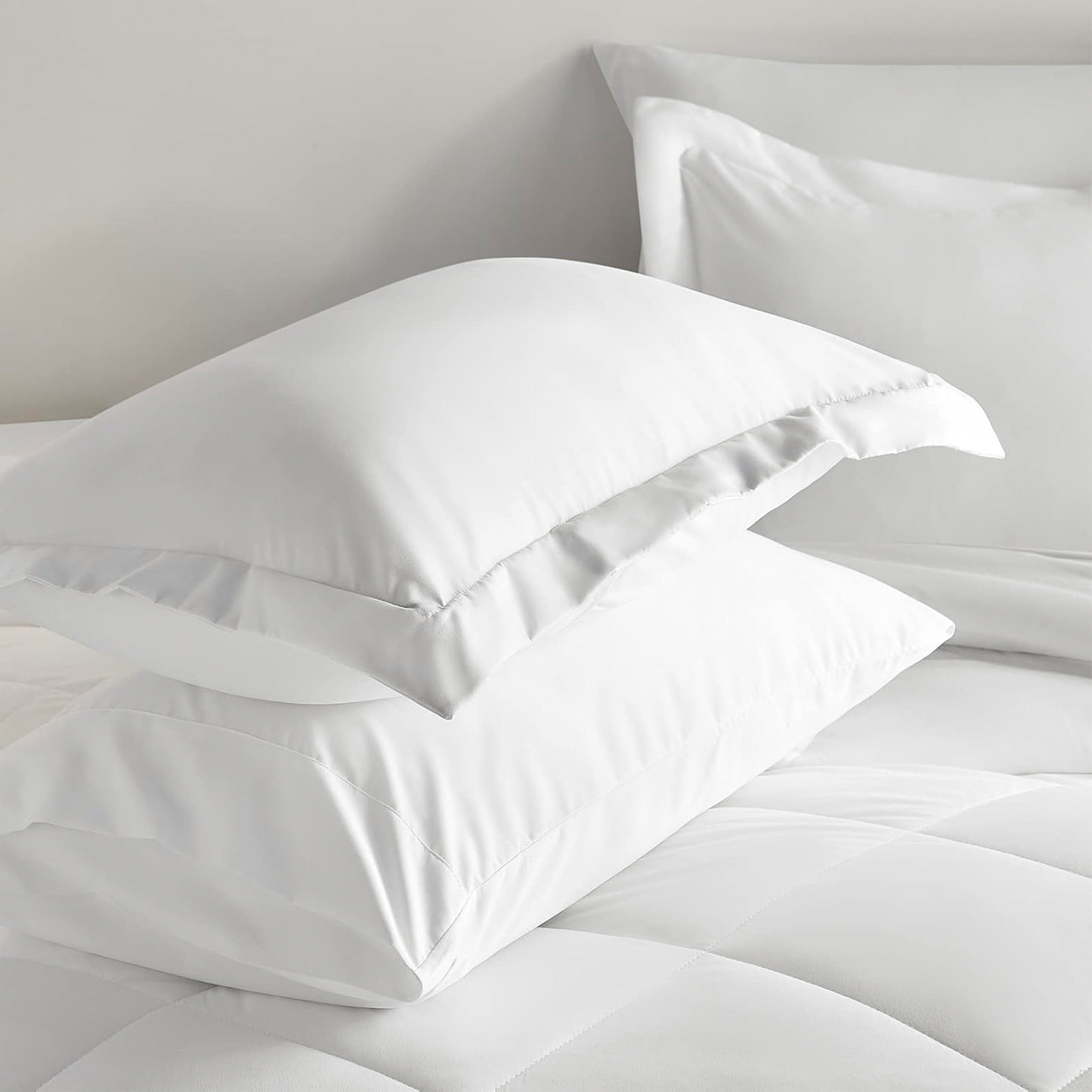 Luxurious Quilted Comforter Set 7-Piece Bed in a Bag - Adult, White, Queen - Hypoallergenic Ultra-Fluffy Quilt for Winter Detail