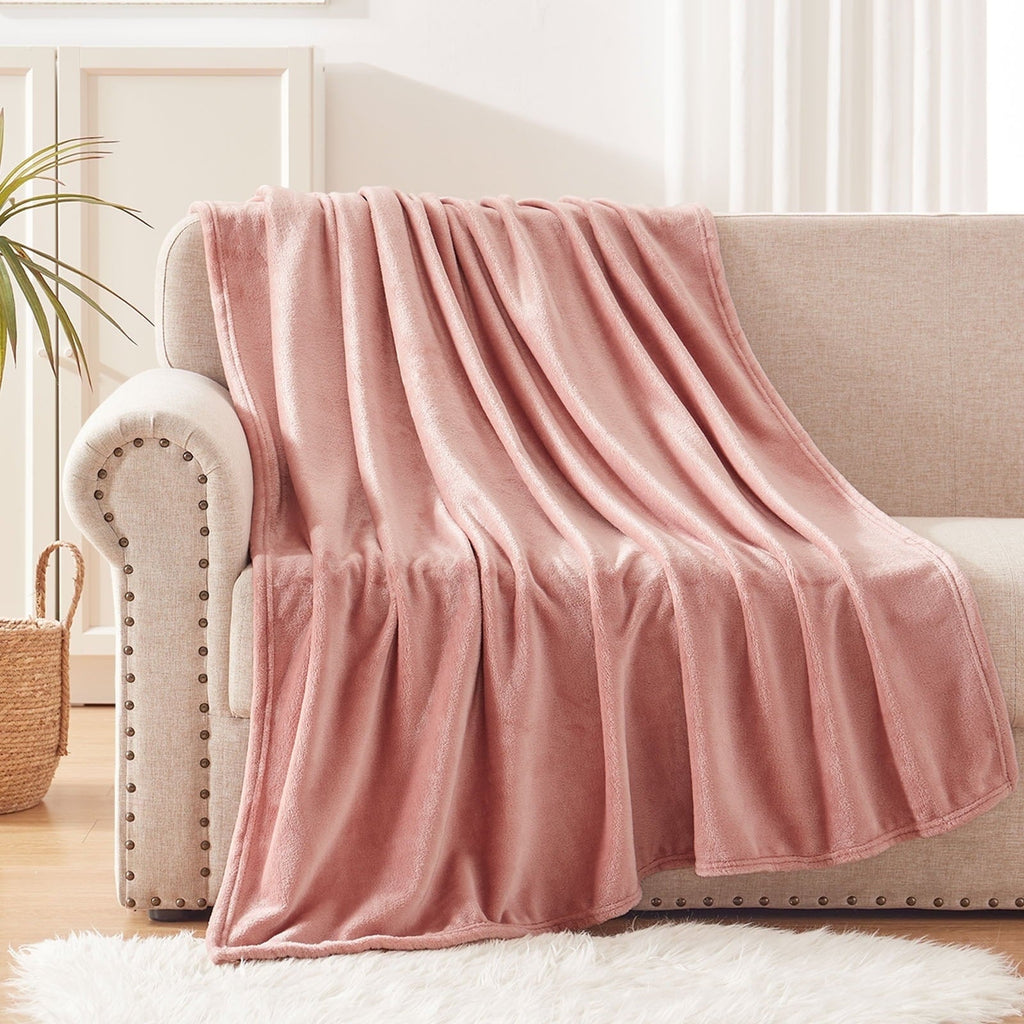 Cozy Fleece Fleece Throw Blanket for Couch, Sofa, Super Soft and Warm Blankets, Pink Throw All Season Use, Cozy, Plush, Lightweig... - Super Soft Reversible Sherpa Flannel Blanket Detail
