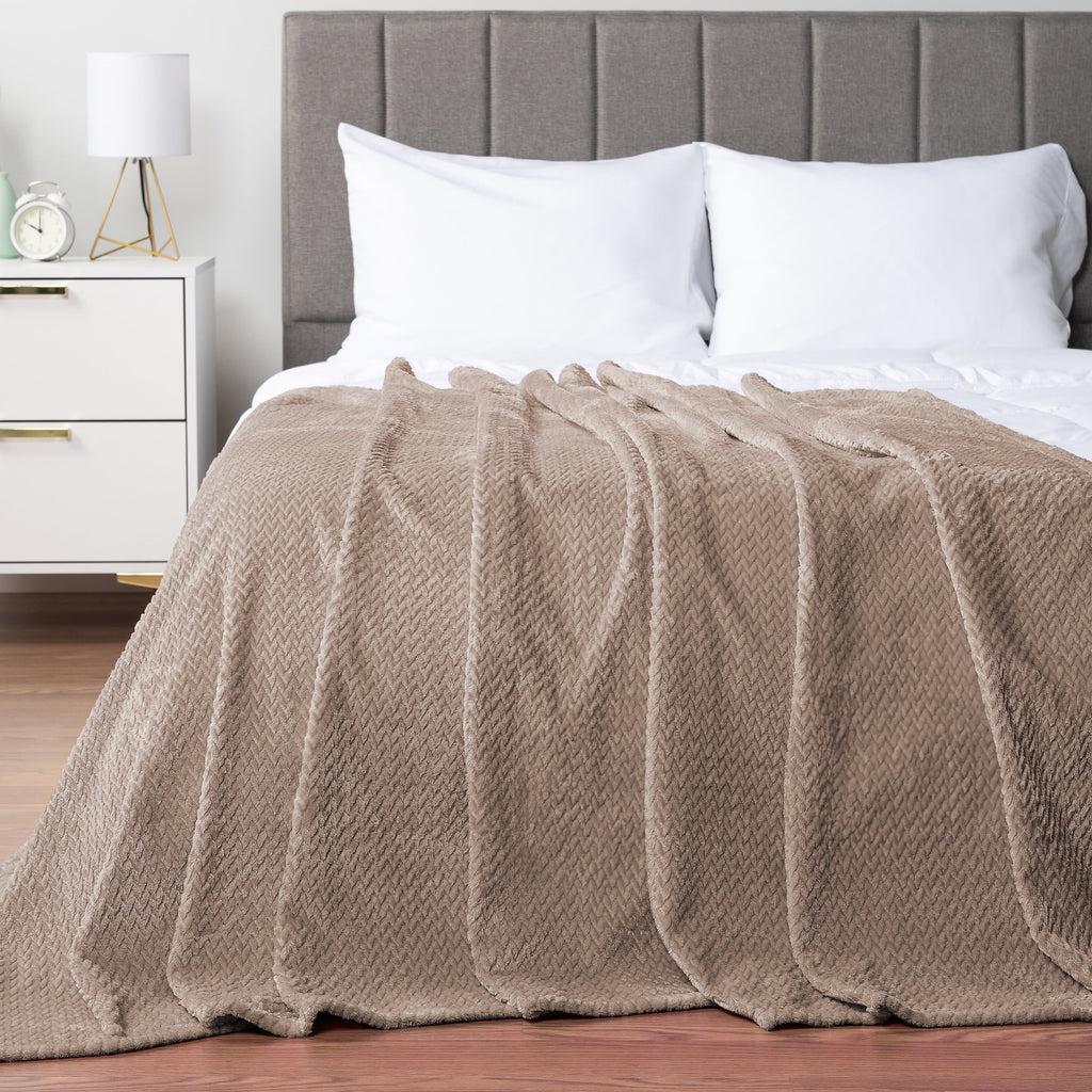 Lightweight Warm Soft Fleece Taupe Tan Throw Blanket for Couch, Lightweight Plush Warm Blankets for Bed, Fuzzy Cozy Flannel Blanket Th... - Lightweight Plush Warm Blanket for All Seasons Detail