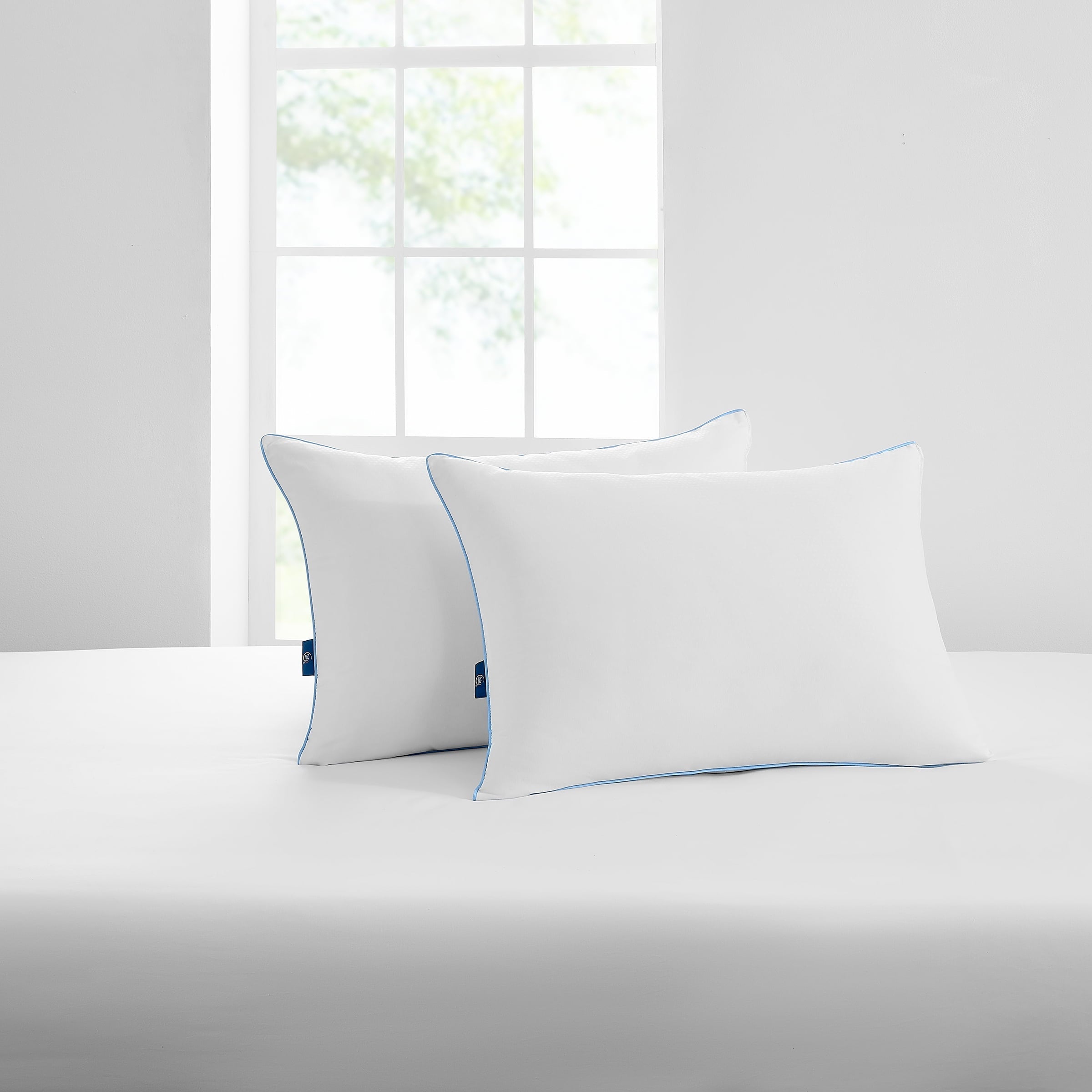Fluffy Shredded Cool Nites Bed Pillow, Standard/Queen, 2 Pack - Ergonomic Memory Foam Pillow for Neck Pain Support Detail