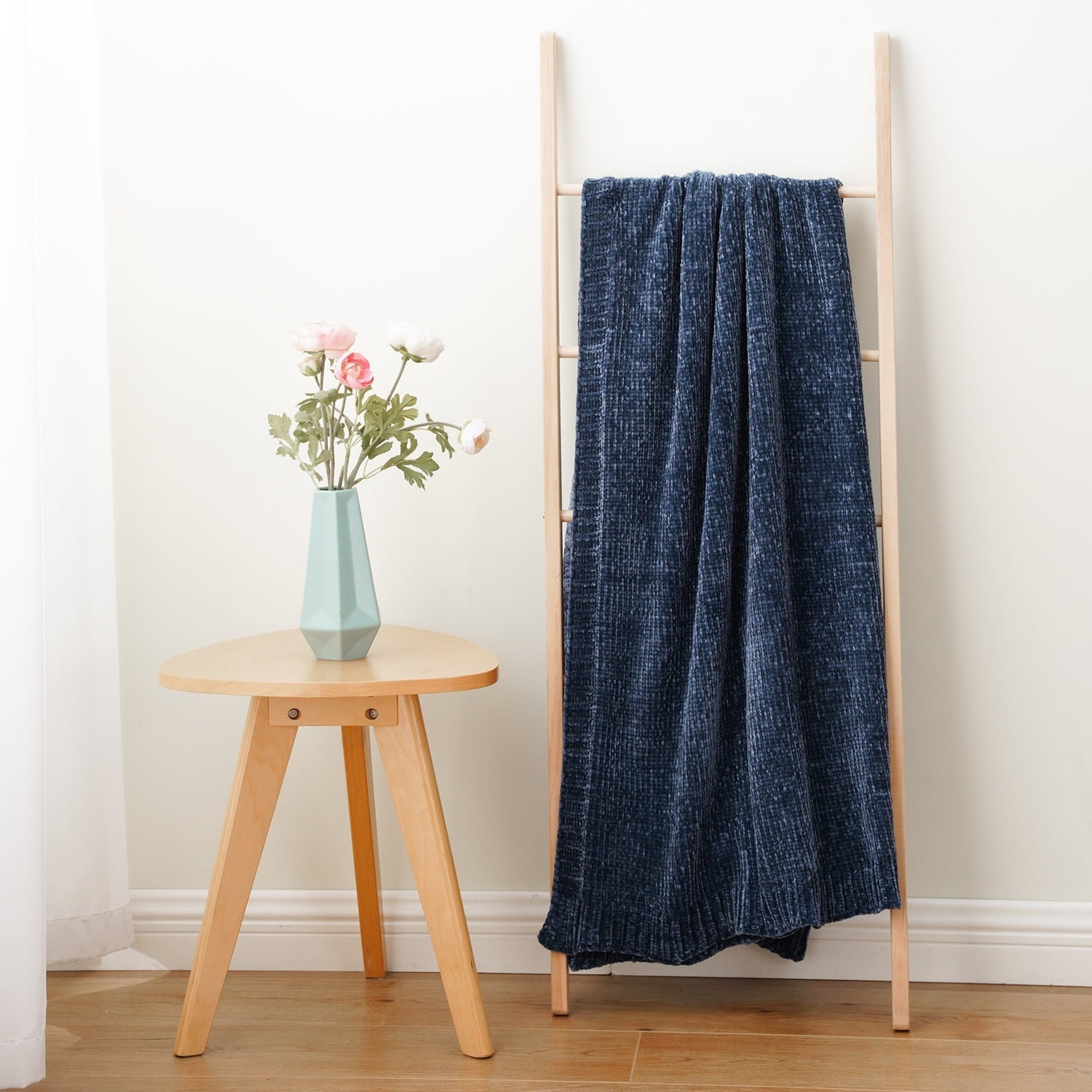 Reversible Sherpa Navy Blue Chenille Throw for Couch Bed,Soft Navy Knit Blanket, Housewarming Gifts, 51"x 67" - Lightweight Plush Warm Blanket for All Seasons Detail
