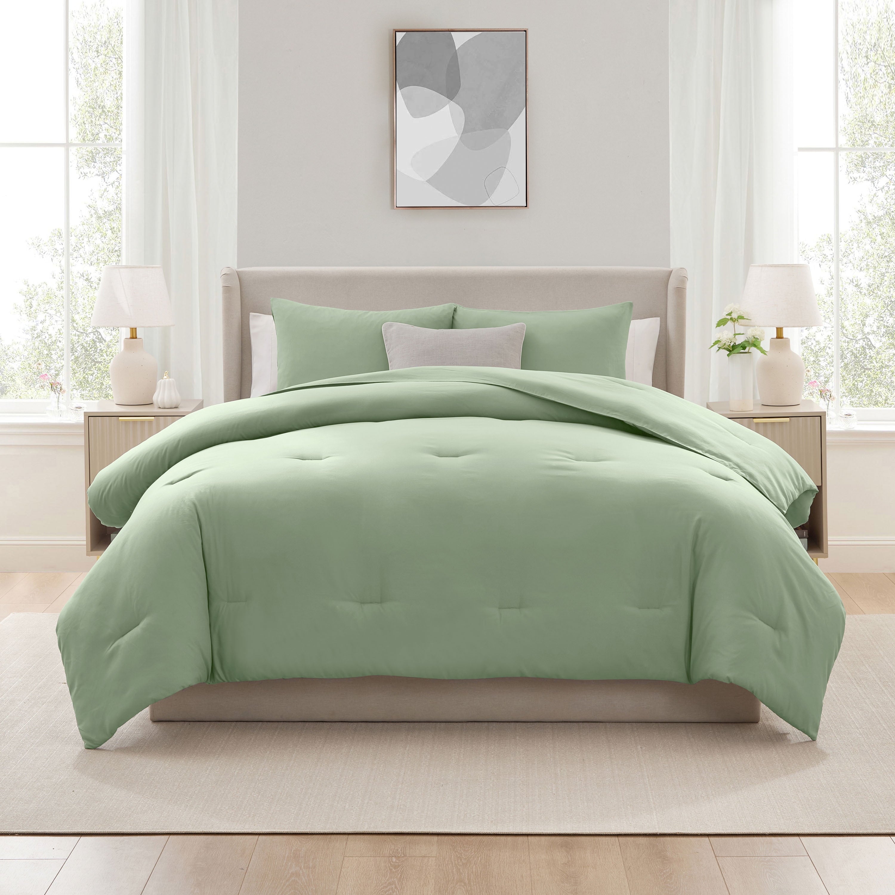 Fluffy Down Alternative Comforter Sets, All Season Lightweight Solid Queen Comforter Set, 3-Pc Bedding Sets, Sage Green - Cloud-Like Soft Lightweight Bed Comforter Detail