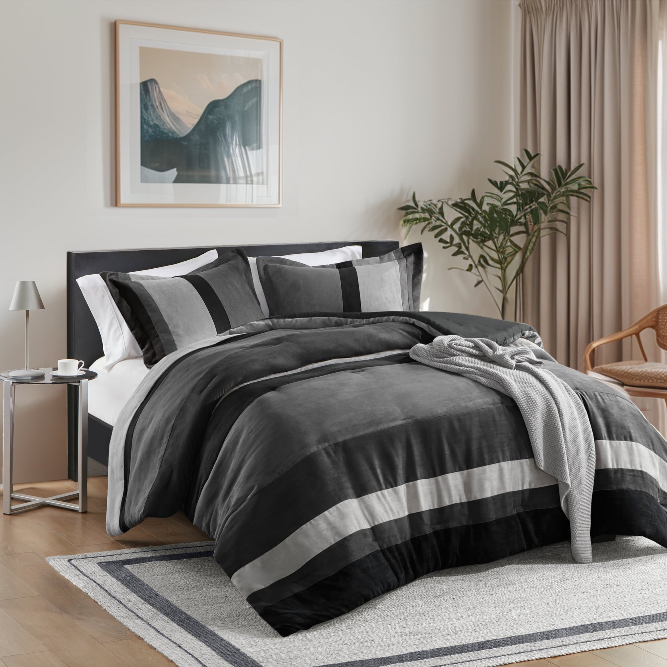 Hypoallergenic Cloud Twin/Twin XL Comforter Set Black, 2 Pieces Faux Suede Comforters Twin/Twin XL Size, Pieced Bedding Comforters Sets, C... - Cloud-Like Soft Lightweight Bed Comforter Detail