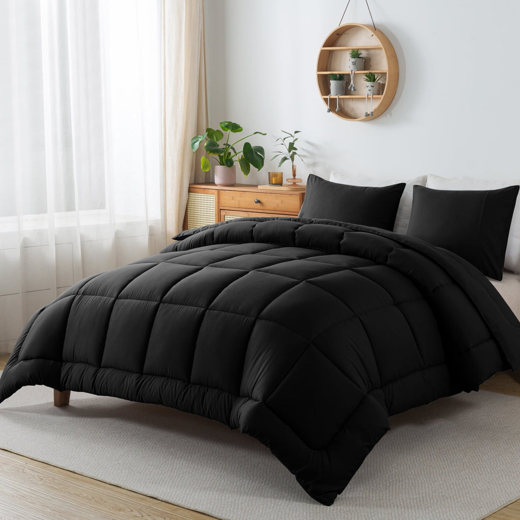 Hypoallergenic Cloud Queen Size 3-Piece All-Season Down Alternative Comforter Set Deep Black (Comforter and Pillowcase Bedding Set / bed i... - Cloud-Like Soft Lightweight Bed Comforter Detail