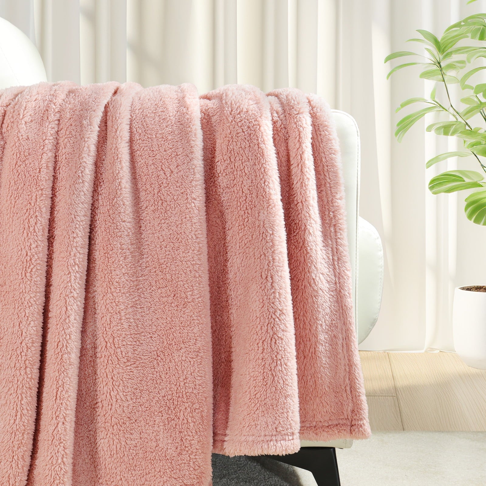 Super Soft Flannel Soft Fleece Throw Blanket for Couch, Super Soft Velvet Plush Bed Blanket, 50x60 Inches, Pink - Lightweight Plush Warm Blanket for All Seasons Detail