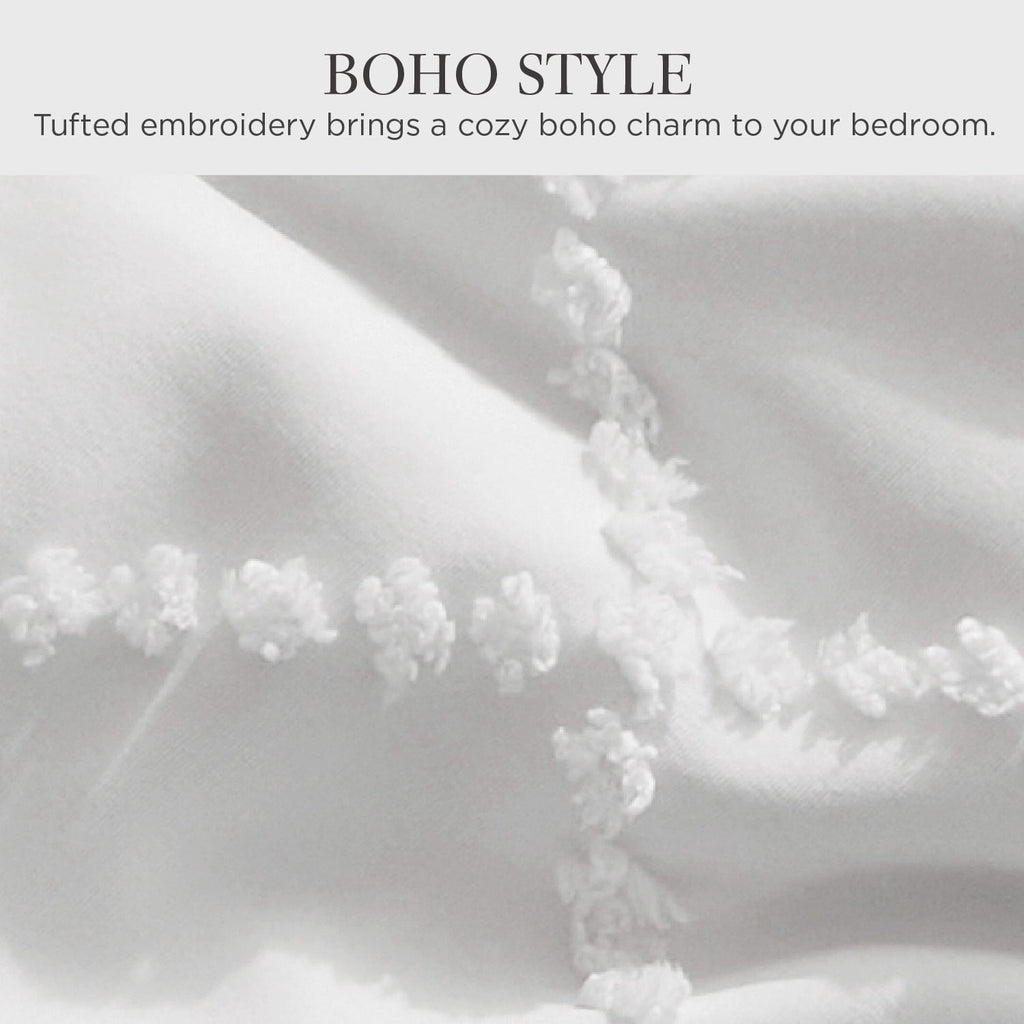 Fluffy Down Alternative Queen Comforter Set, Boho Tufted Shabby Chic Bedding Comforter Set, 3 Pieces Farmhouse Bed Set for All Seasons, White... - All-Season Down Alternative Comforter Insert Detail