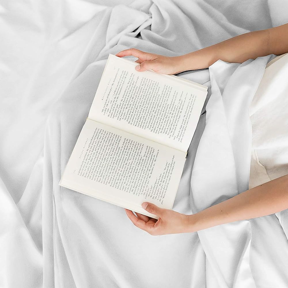 Breathable Luxury 4-Piece Ultra Soft & Comfy Hotel Luxury Sheet Set - Full Size Cooling Bed Sheet Fits 8"-16" Mattresses, White - Luxury Bed Sheet Set with Deep Pockets Detail