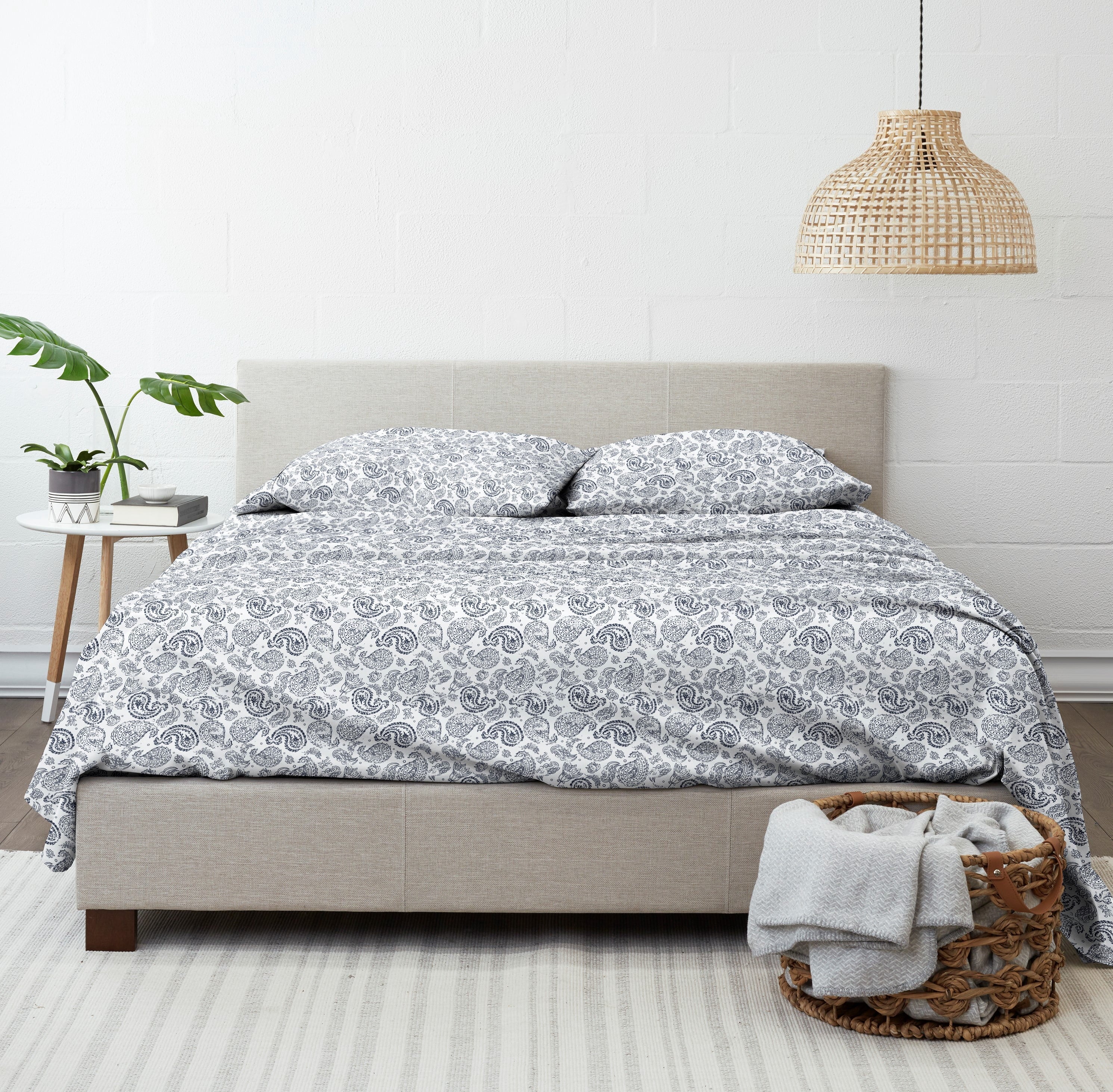 Cooling Sateen 4 Piece Pattern Microfiber Bed Sheets Set, Navy Coarse Paisley, Full - Breathable Egyptian Cotton Flat & Fitted Sheets Detail