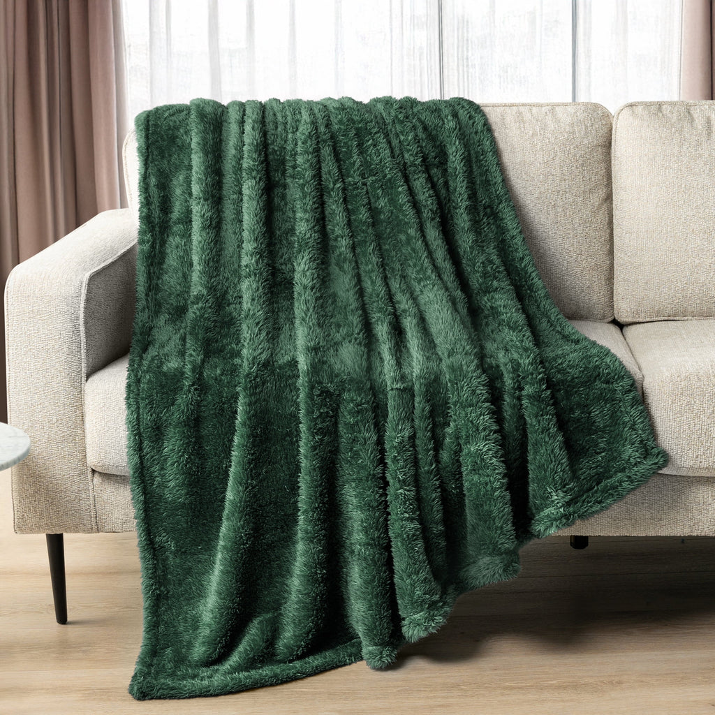 Cozy Fleece Sherpa Throw Blanket For Couch Sofa, Emerald Green Fluffy Warm Plush Blanket for Bed, Cozy Super Soft Lightweight Thr... - Cozy Fleece Throw Blanket for Couch & Bed Detail