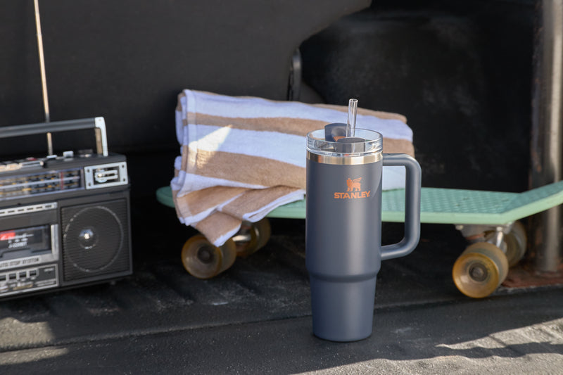 Double-Wall Vacuum The Quencher H2.0 Flowstate Tumbler  | Stanley Create D332L - 40oz Large Capacity Car-Cup Friendly Quencher Detail